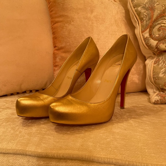 Authentic Christian Louboutin pumps - Picture 4 of 4